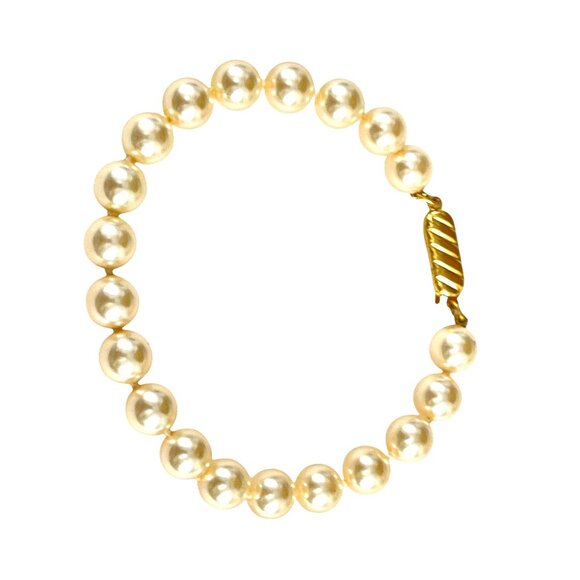 Vintage Faux Pearl Bracelet Gold-Tone Clasp Timeless Formal Special Occasions - Picture 6 of 7